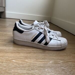 ADIDAS Superstar Sneaker (Women) 7.5